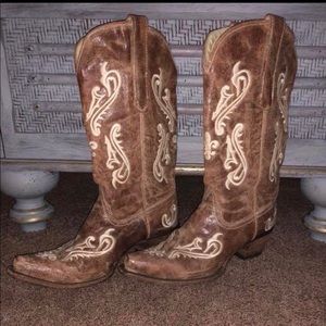 Corral boots